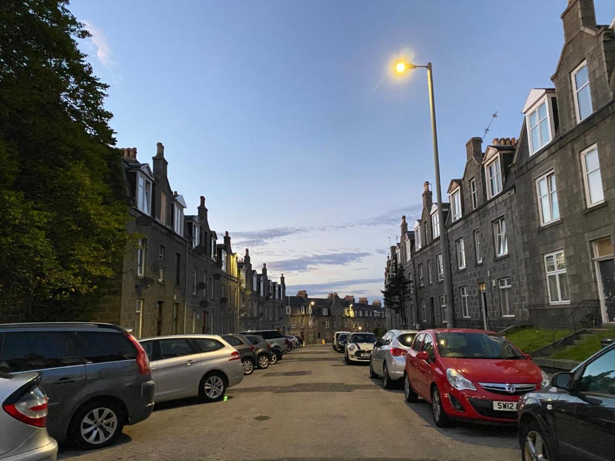 Old City Gem Flat Aberdeen Buitenkant foto